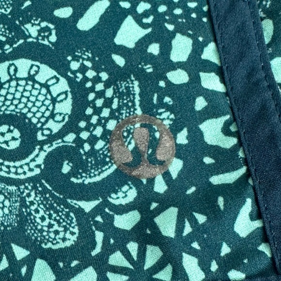 Lululemon Women’s Tracker Short IV Size 6 - Picture 11 of 11